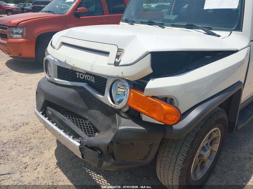 2011 Toyota Fj Cruiser VIN: JTEBU4BF0BK102147 Lot: 45504735