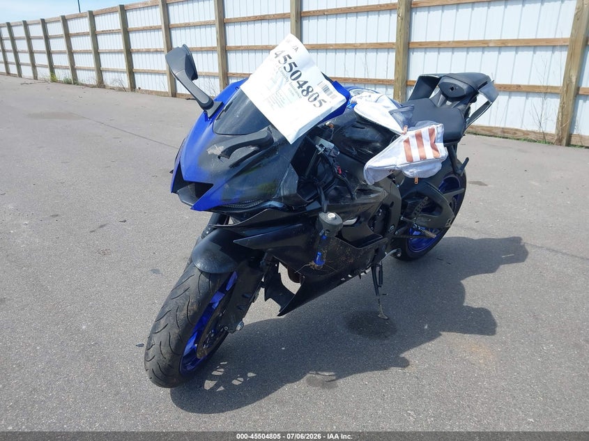 2020 YAMAHA YZFR6 — zdjęcie 2