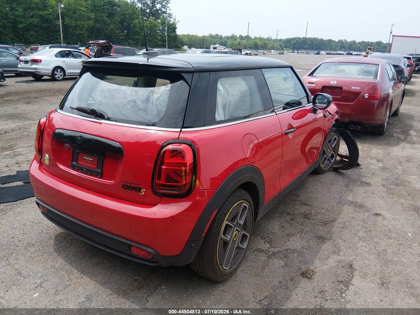 2023 MINI SE HARDTOP auction photo 4
