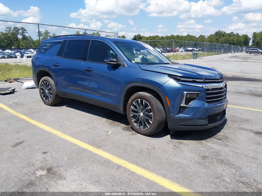 2024 CHEVROLET TRAVERSE auction photo 1