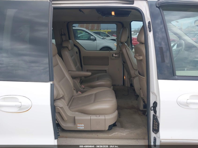 2004 FORD FREESTAR auction photo 8
