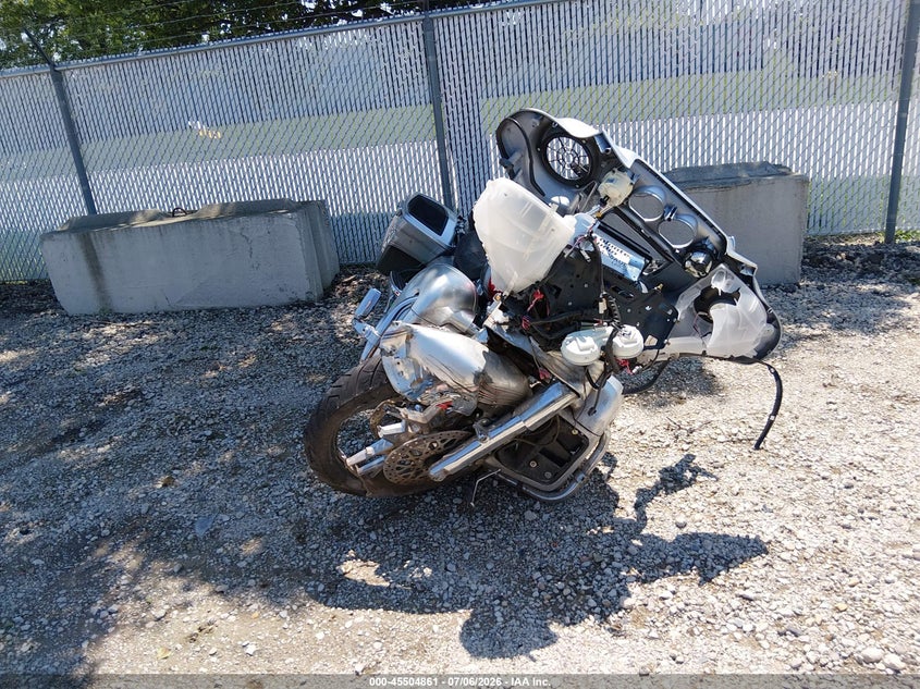 HARLEY-DAVIDSON FLHTCUL 2016