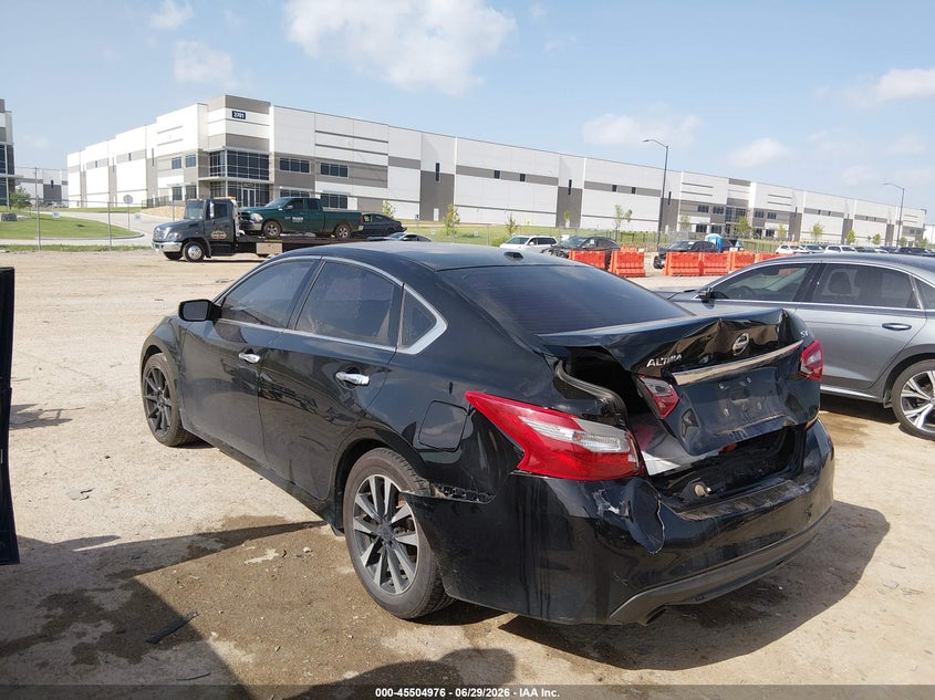 2018 NISSAN ALTIMA auction photo 3