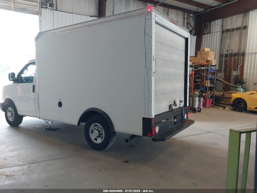 2016 CHEVROLET EXPRESS CUTAWAY auction photo 3