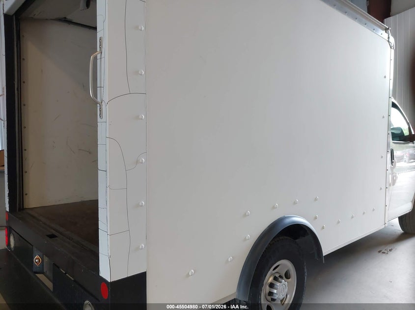 2016 CHEVROLET EXPRESS CUTAWAY auction photo 8