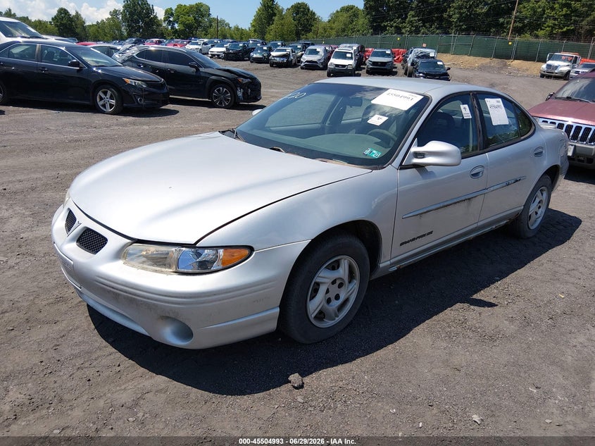 2001 PONTIAC GRAND PRIX auction photo 2