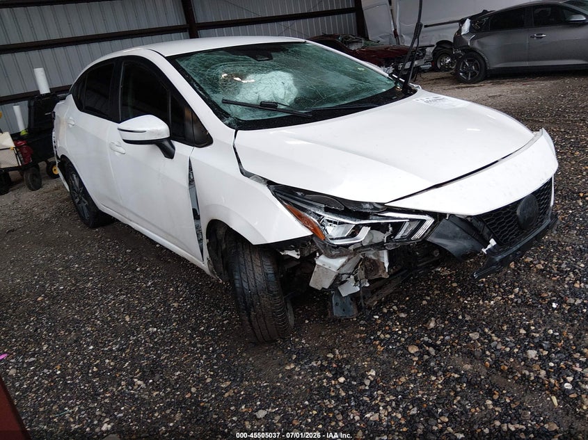 2021 NISSAN VERSA auction photo 1
