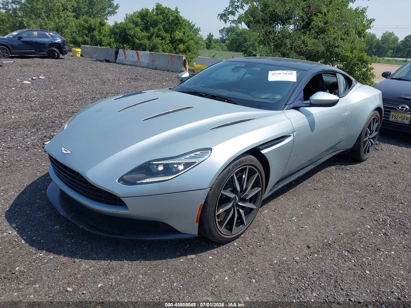 2017 ASTON MARTIN DB11 auction photo 2