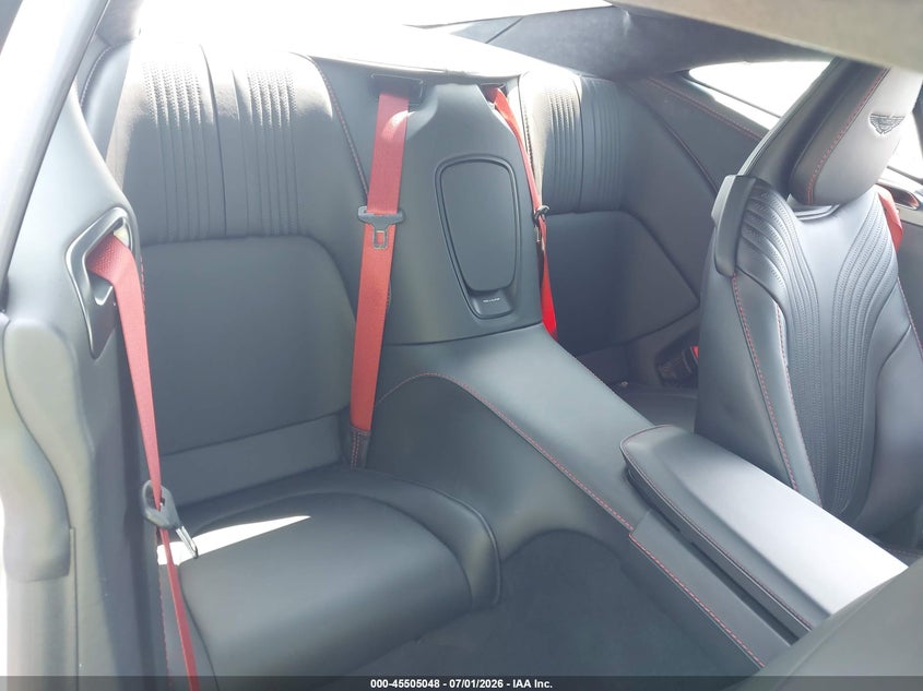 2017 ASTON MARTIN DB11 auction photo 8