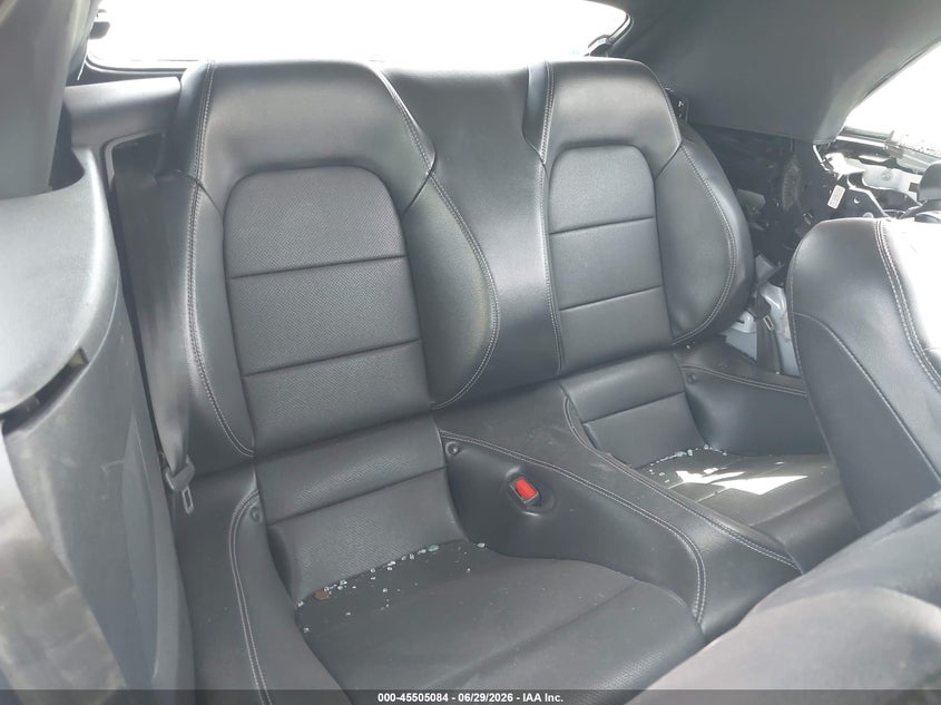 2022 FORD MUSTANG auction photo 8