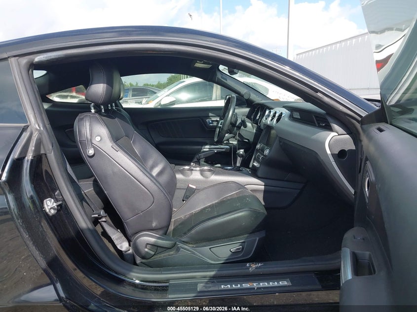 2015 FORD MUSTANG auction photo 5