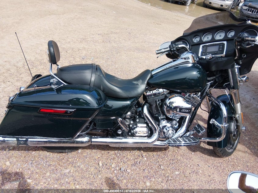 2014 Harley-Davidson Flhx Street Glide VIN: 1HD1KBM10EB655783 Lot: 45505312