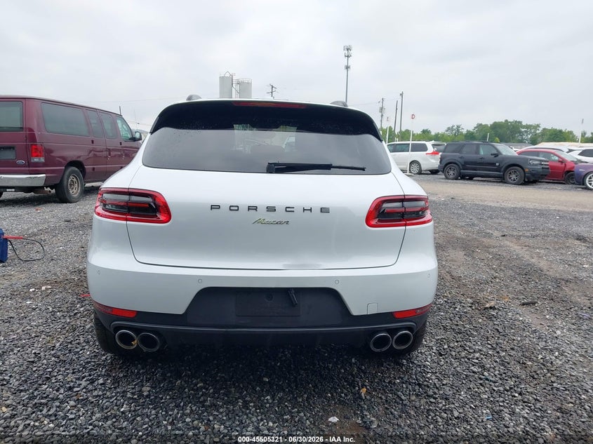 2018 Porsche Macan Sport Edition VIN: WP1AA2A52JLB23434 Lot: 45505321