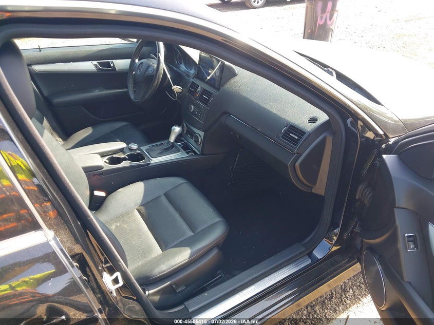 2009 MERCEDES-BENZ C 300 auction photo 5
