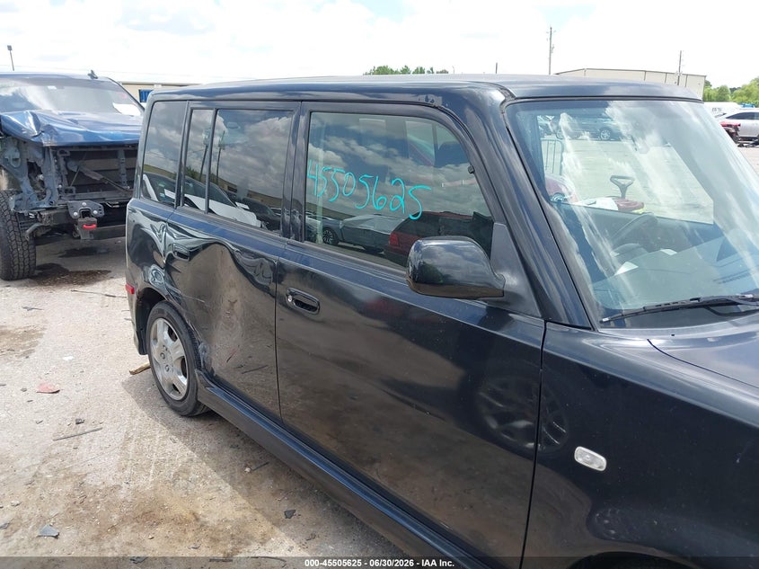 2005 Scion Xb VIN: JTLKT324350200397 Lot: 45505625