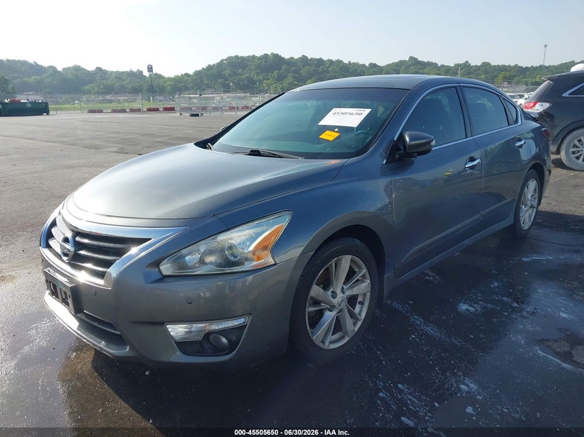 2015 NISSAN ALTIMA auction photo 2