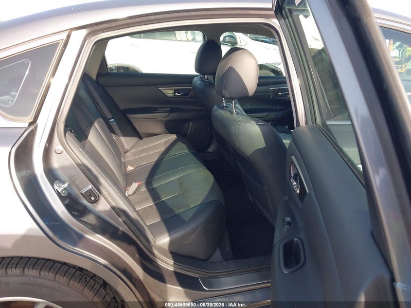 2015 NISSAN ALTIMA auction photo 8