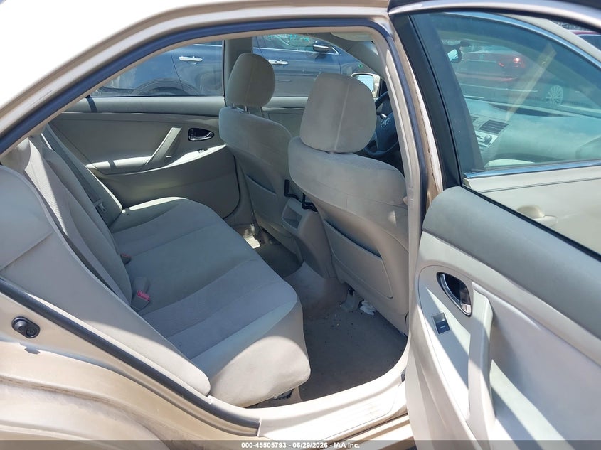 2011 TOYOTA CAMRY auction photo 8