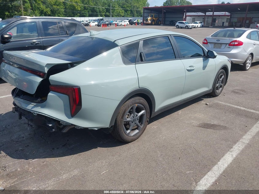 Vin: 3kpft4de8te283421, lot: 46004051, kia k4 lxs 20264