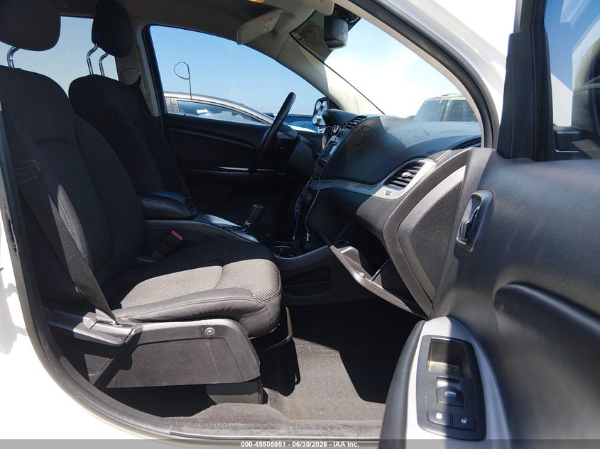 2013 DODGE JOURNEY auction photo 5