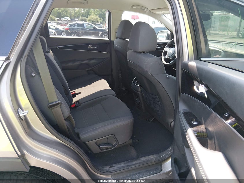 2019 KIA SORENTO auction photo 8