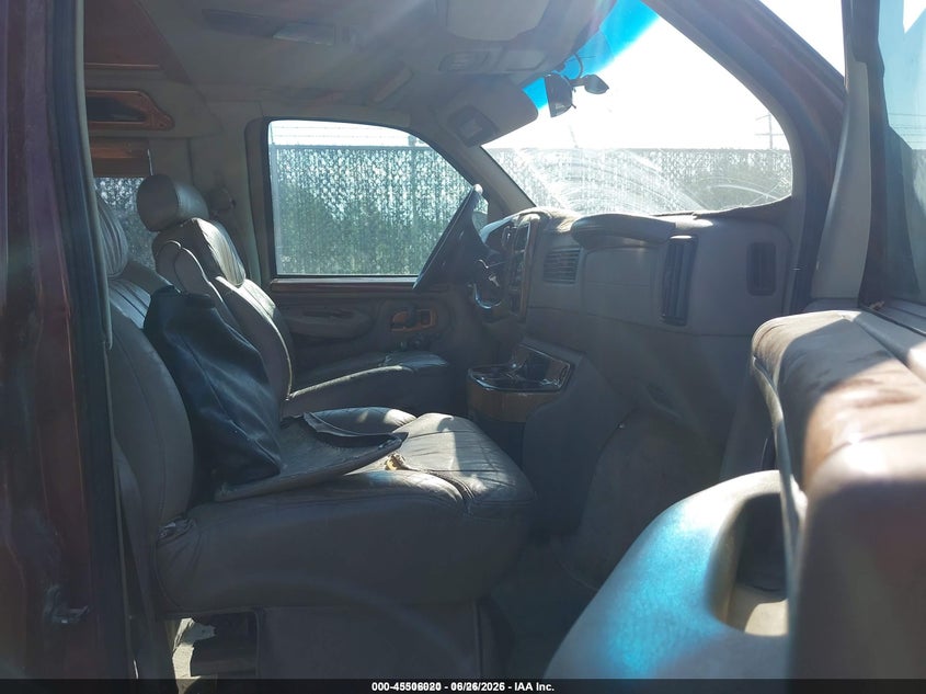 1998 CHEVROLET VAN VAN 5.7L V-8 245HP