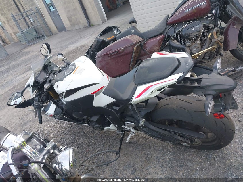 2026 Honda Cbr1000 Rr VIN: JH2SC7715TK900593 Lot: 45506053