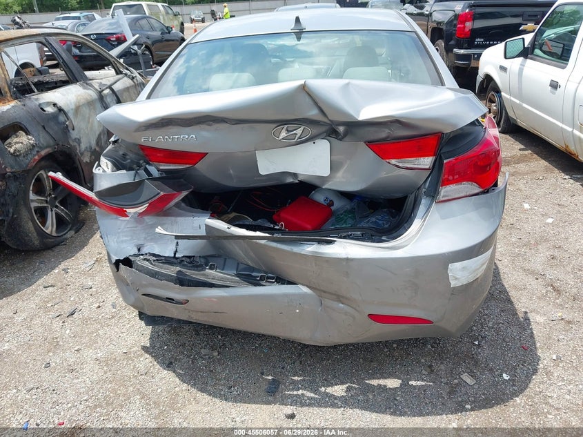 HYUNDAI ELANTRA 2013 VIN KMHDH4AE8DU972693