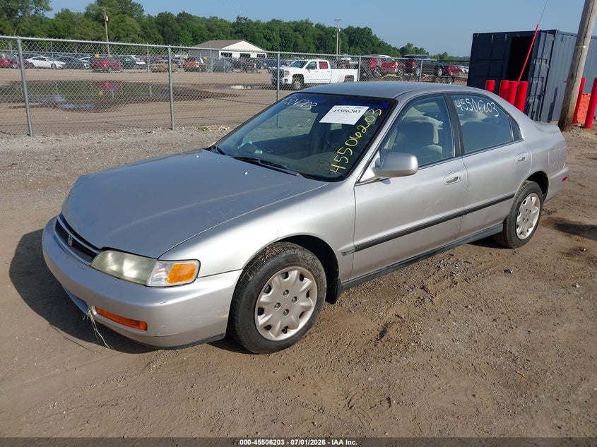 1996 HONDA ACCORD auction photo 2