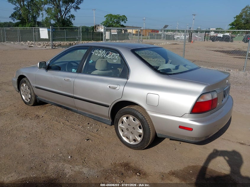 1996 HONDA ACCORD auction photo 3