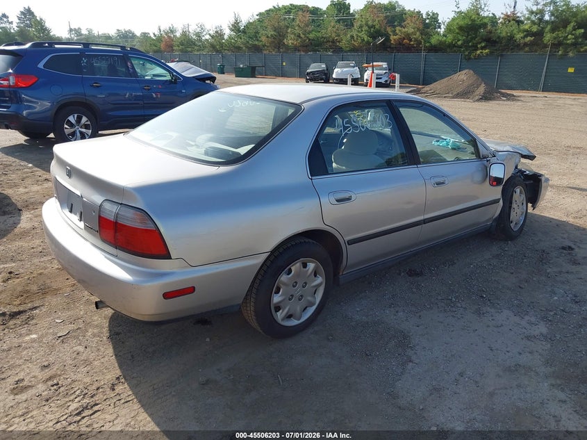1996 HONDA ACCORD auction photo 4