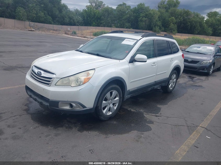 2011 Subaru Outback 2.5i Premium 4S4BRBGC8B3336938 photo 1