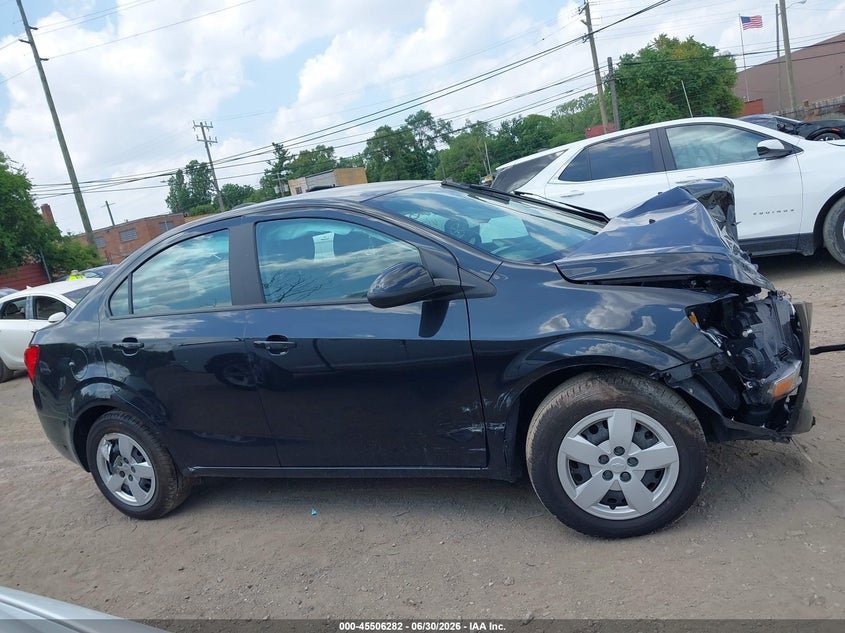 2015 CHEVROLET SONIC SEDAN 1.8L I-4 DOHC, VVT, 138HP