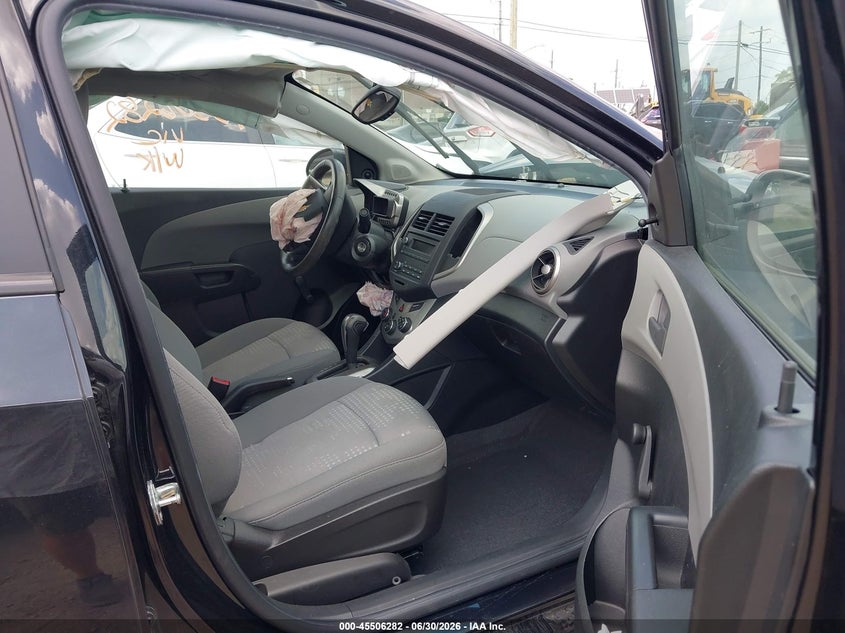 2015 CHEVROLET SONIC SEDAN 1.8L I-4 DOHC, VVT, 138HP