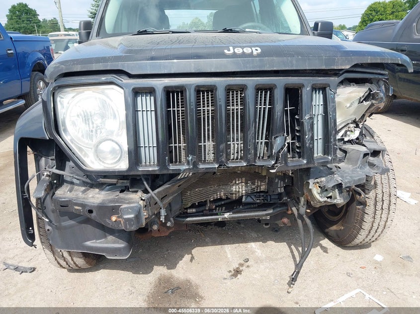 2012 JEEP LIBERTY auction photo 6