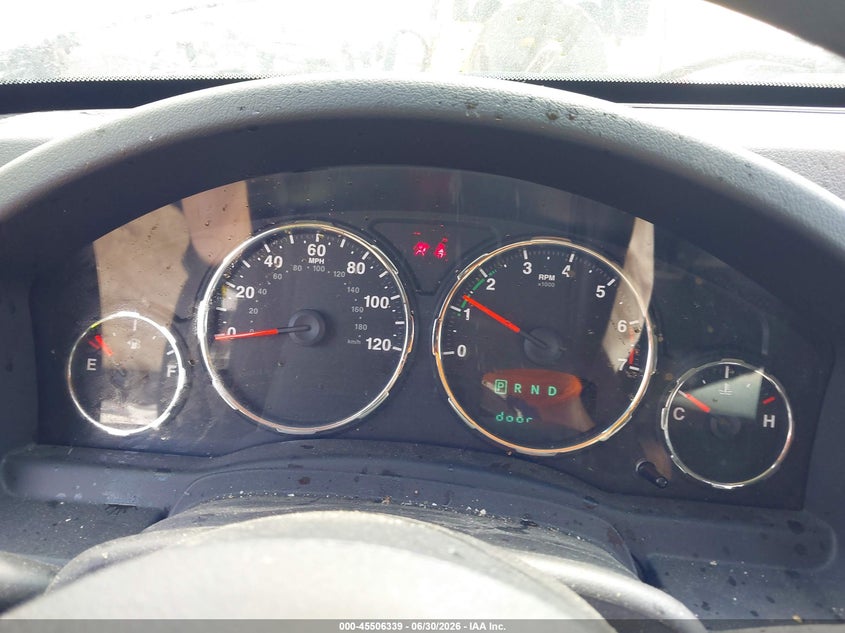2012 JEEP LIBERTY auction photo 7