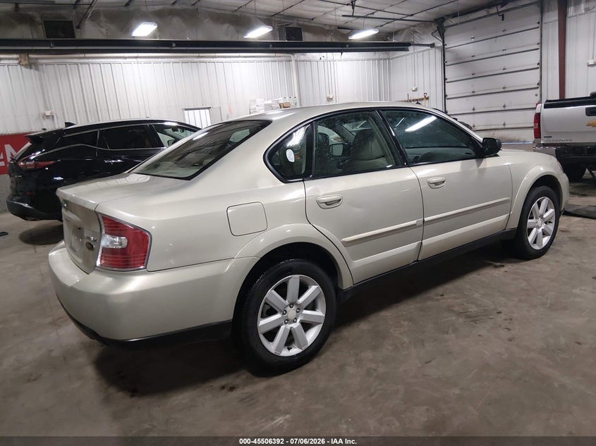 2007 SUBARU OUTBACK auction photo 4