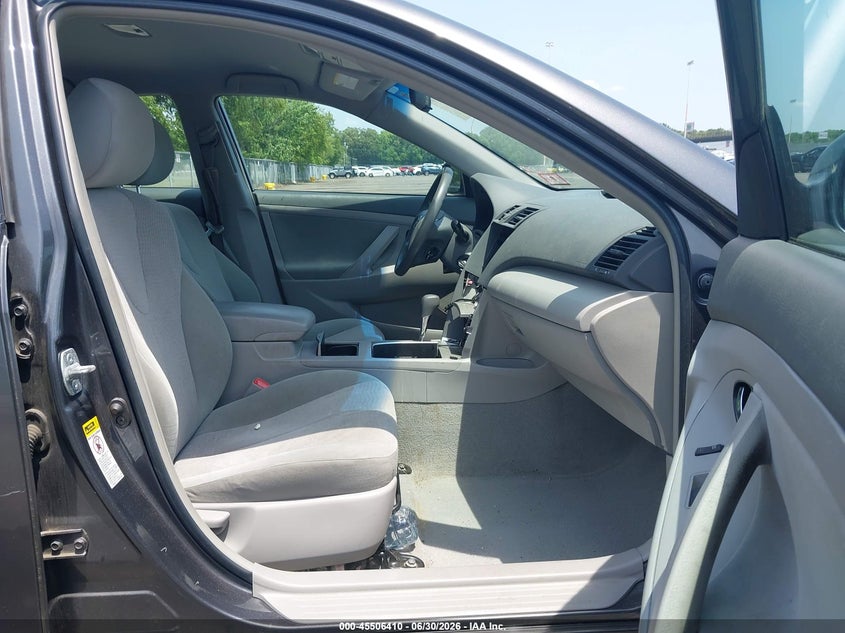 2011 TOYOTA CAMRY auction photo 5