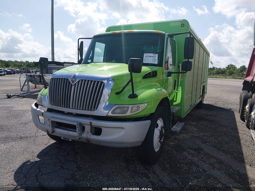 2008 INTERNATIONAL 4000 auction photo 2
