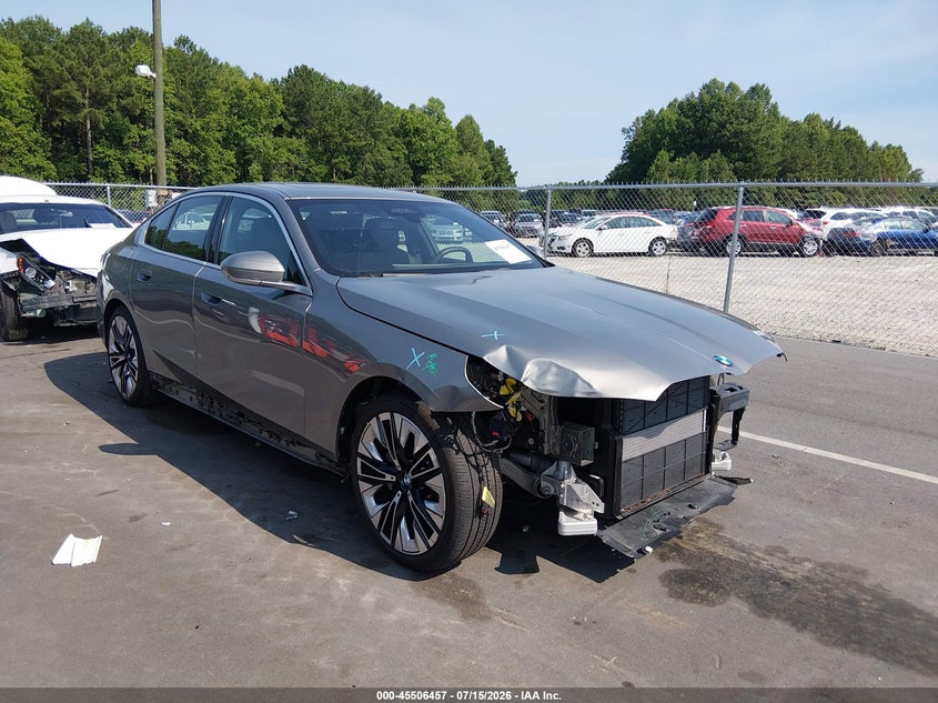 2024 BMW 530i