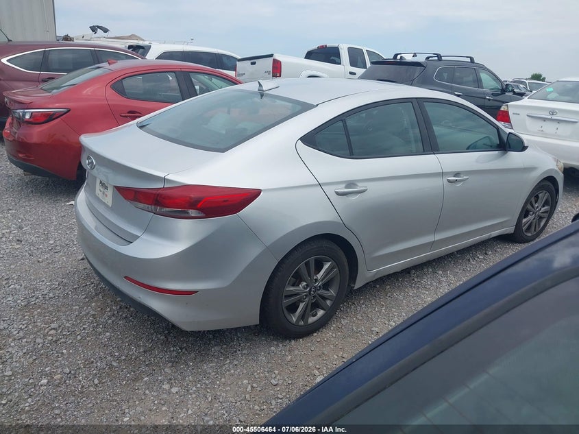2018 HYUNDAI ELANTRA auction photo 4