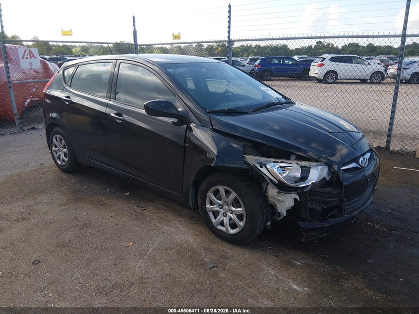 2012 HYUNDAI ACCENT GS