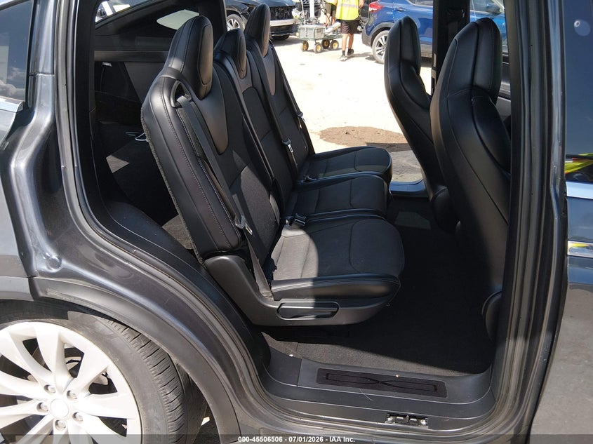 2018 TESLA MODEL X auction photo 8