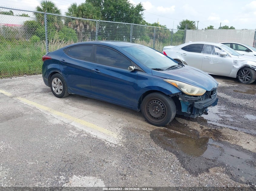 2016 HYUNDAI ELANTRA auction photo 1