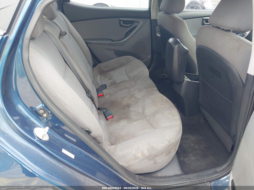 2016 HYUNDAI ELANTRA auction photo 8