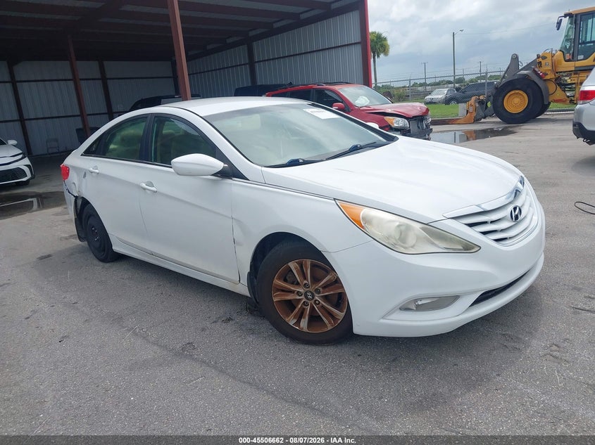 2013 HYUNDAI SONATA auction photo 1
