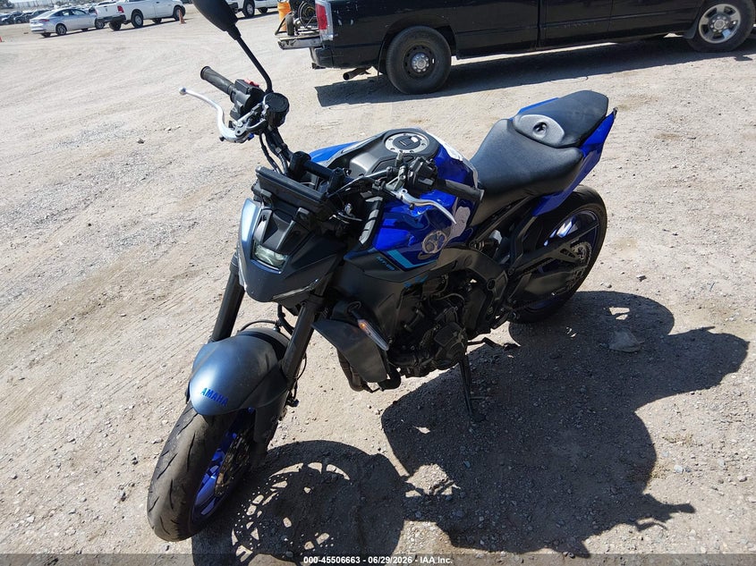 YAMAHA MT09 2025
