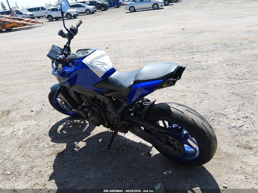 YAMAHA MT09 2025