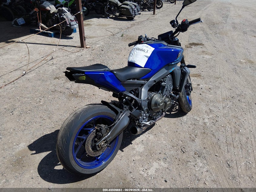 YAMAHA MT09 2025