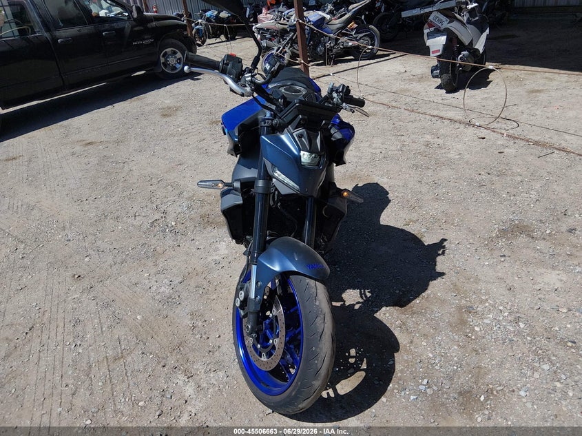 YAMAHA MT09 2025